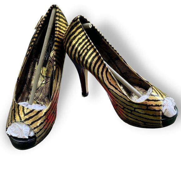 Iron Fist Hands Off Thumbprint Peep Toe Platform Stiletto Hees - Picture 1 of 15